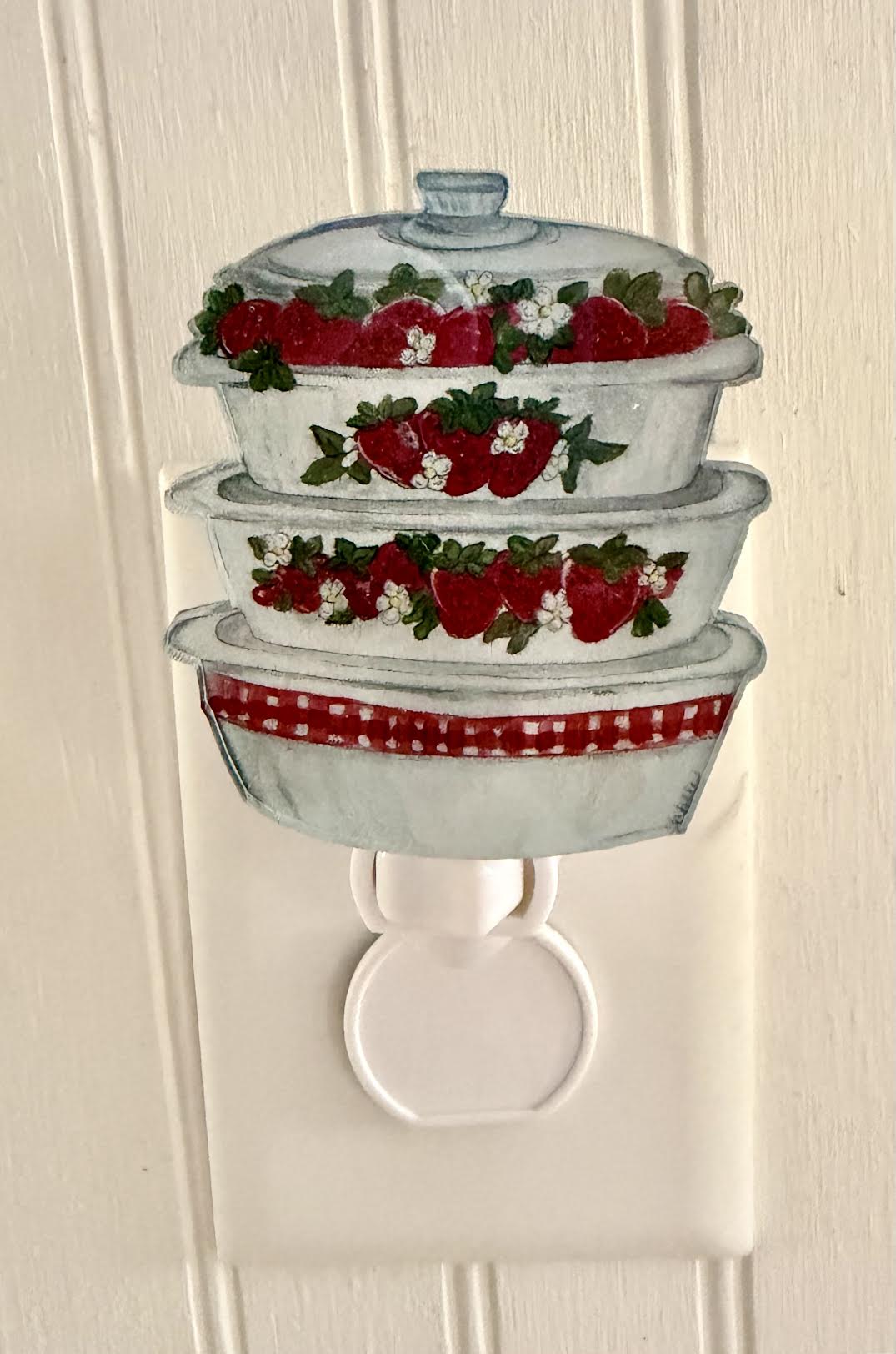Nightlight: Pyrex & Strawberries