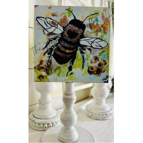 Bee: Custom Topper